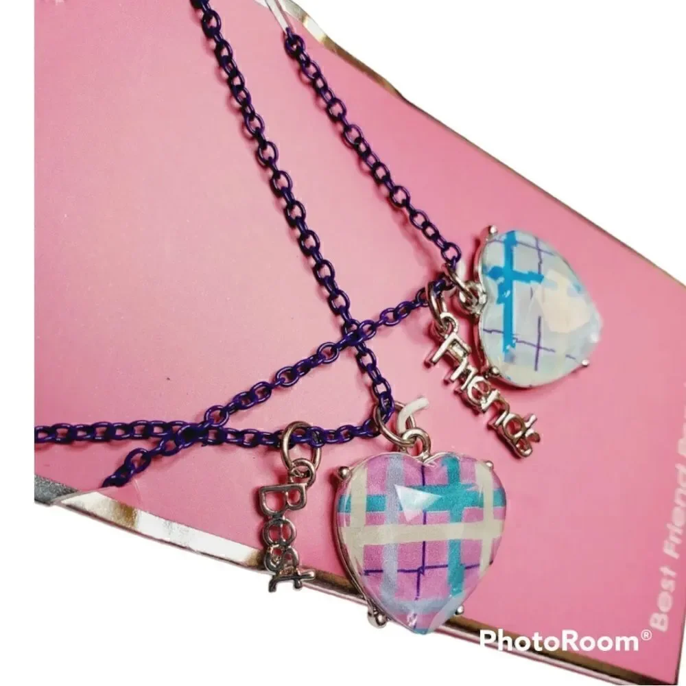 🌼🌼Fun Fashion Best Friends necklace NWOT🌼🌼